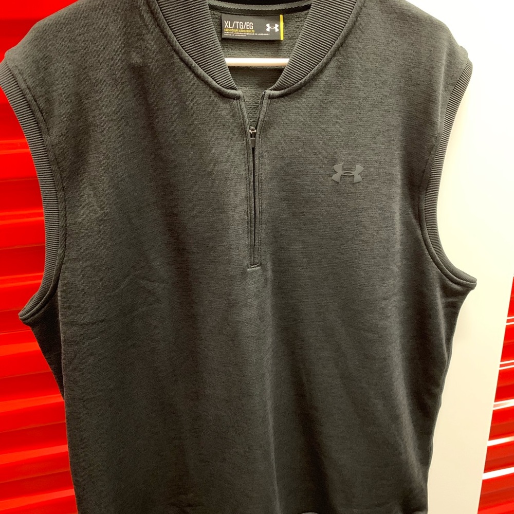 Under Armour Golf Vest.